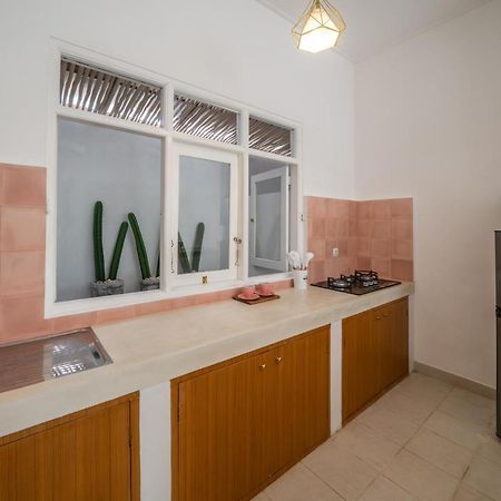 Villa Dadirri - In The Heart Of Seminyak - Walking Distance From Restaurants, Bars And Beach - Perfect Location 외부 사진